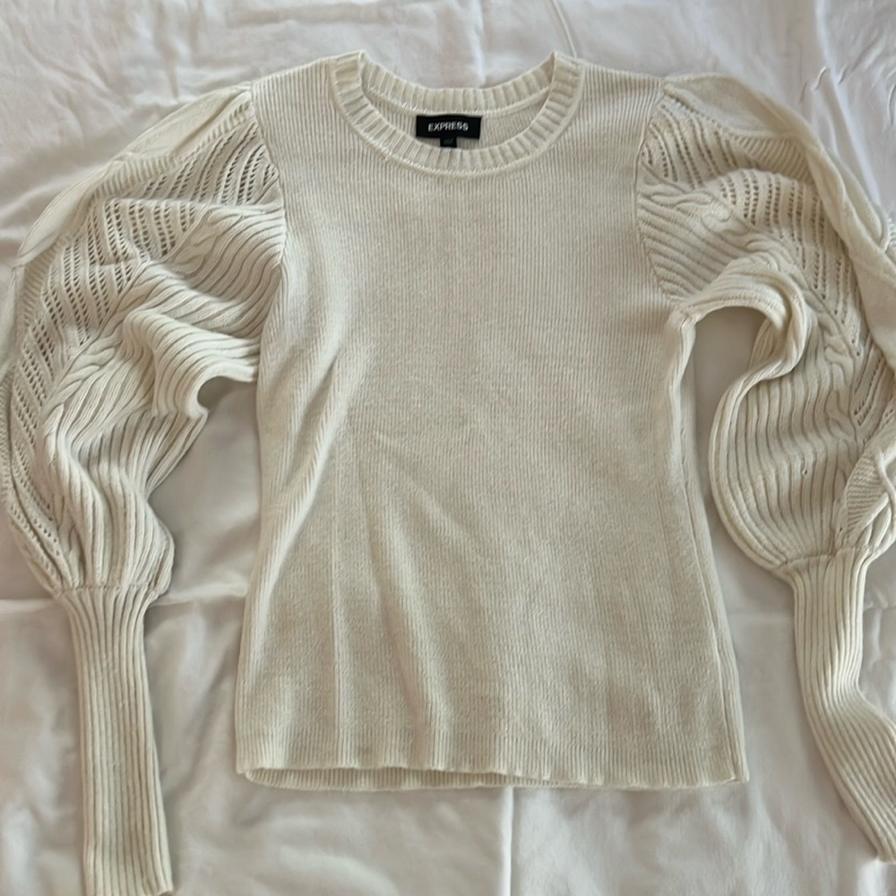 Express Beige Balloon Sleeve Sweater Size Small